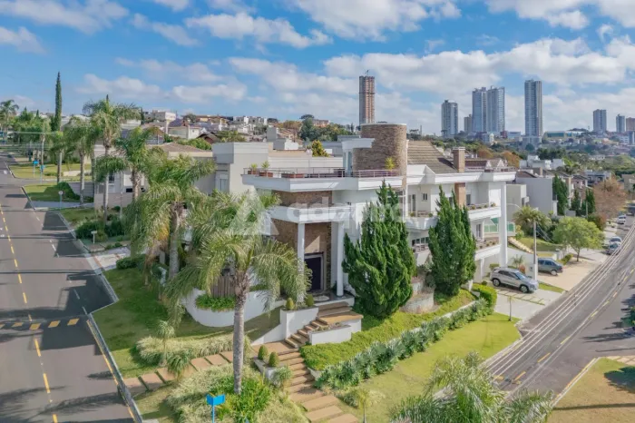 Mansão No Parque Dos Franceses: 552m², 4 Suítes E Lazer Privativo