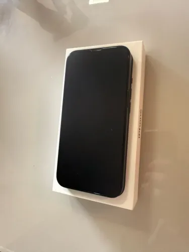 iPhone 13 128GB ? Novo/Impecável