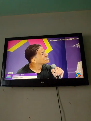 Venda de uma tv 42 polegadas semi nova
