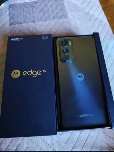 Moto Edge 30 5G 8/256gb