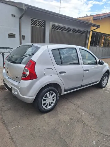 Renault Sandero Expression Hi-flex 1.0 16V 5P 2011