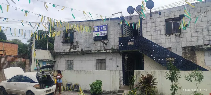CASA 2/4 NA RUA DIRETA DO RIO SENA