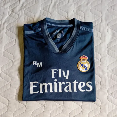 camisa reserva do Real Madrid da temporada 2018-19