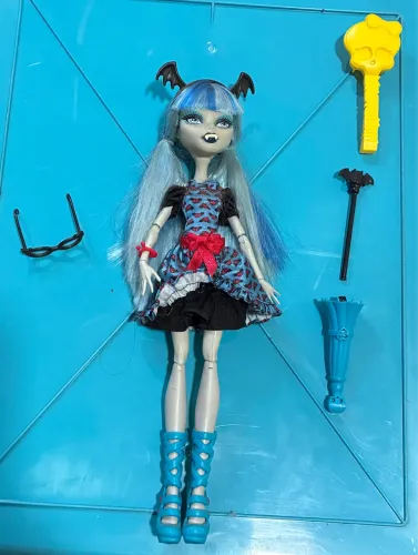 Boneca monster high freak fusion ghoulia yelps