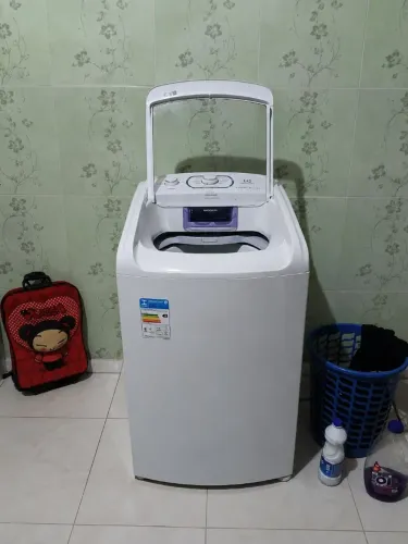 Máquina de lavar roupas Electrolux 