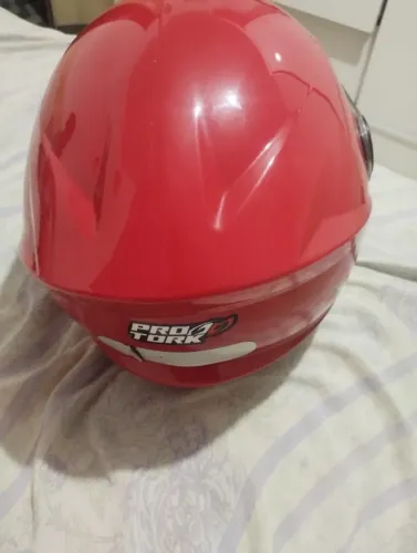 Vendo capacete novo