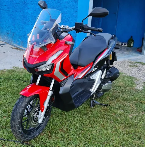 Adv 150 com apenas 860 km rodados