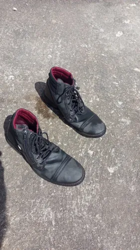 bota coturno 40