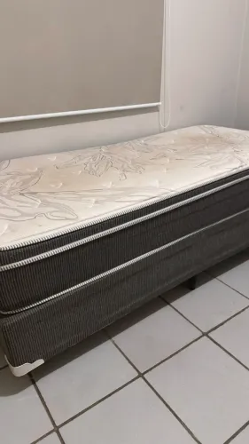 Cama de solteiro