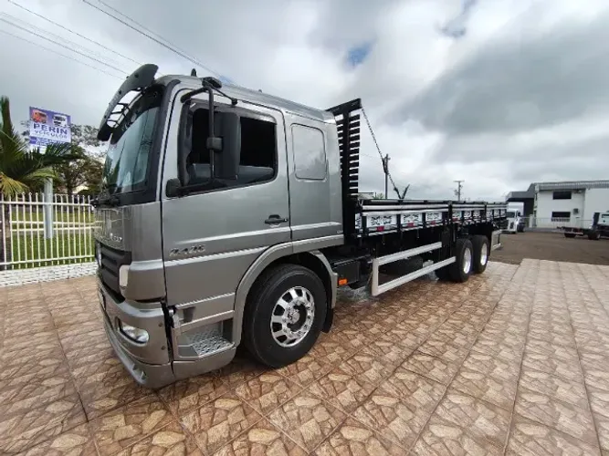 Atego 2425 leito, rodas de alum ar cond motor novo chassi ou carroc
