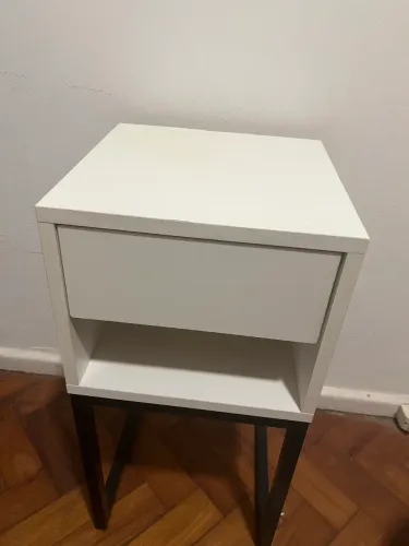Mesa Cabeceira Industrial 30cm Base Preta