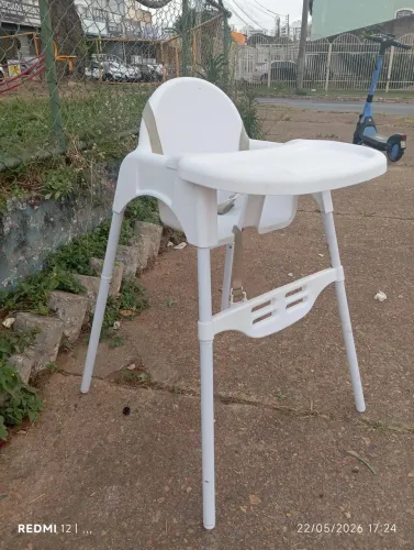 cadeira de alimentação maternal 
