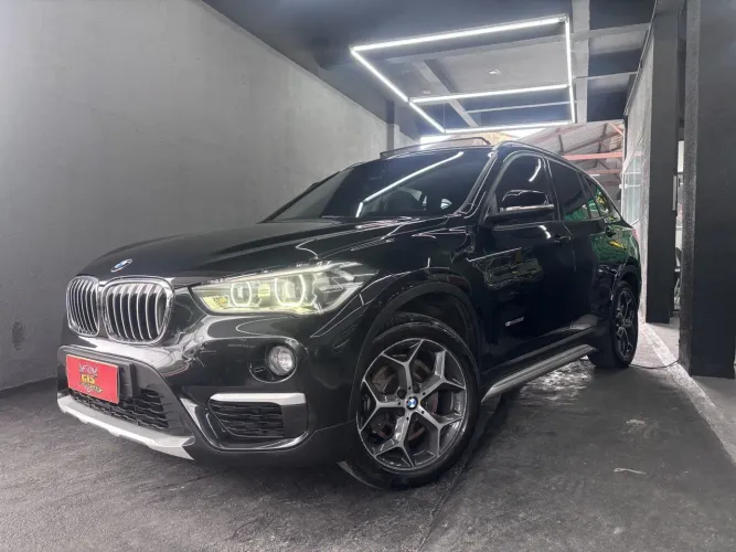 BMW X1 Sdrive 20I X-line 2.0 TB Active Flex 2017