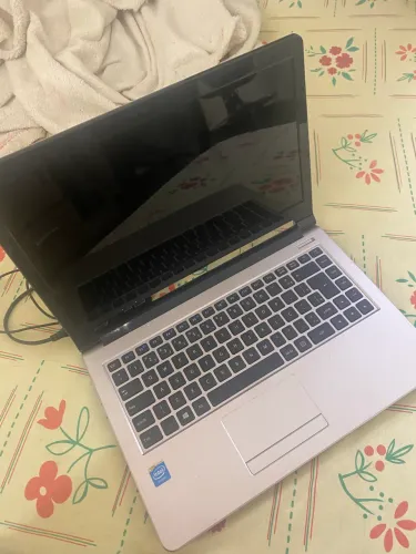 Notebook positivo novo