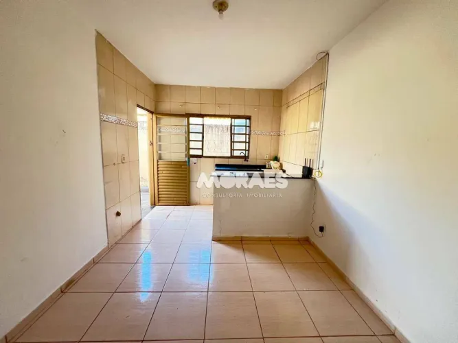 Casa com 2 quartos para alugar, 60 m² por R$ 1.250/mês - Jardim Jaragua - Bauru/SP.