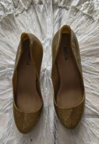 SCARPIN MELISSA DOURADO - TAM. 35