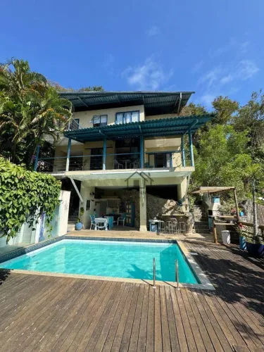 Residência Exclusiva em Condomínio Fechado com vista deslumbrante Ubá Itacoatiara - Niteró