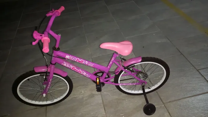Bicicleta Aro 20 menina