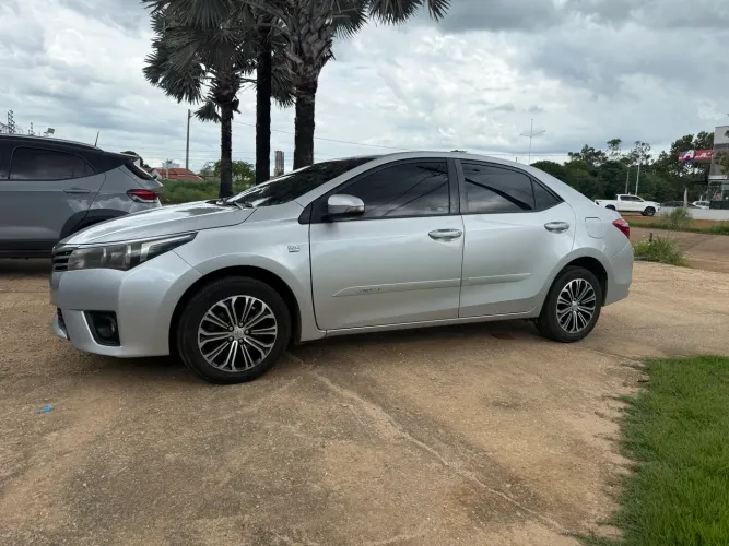 Toyota Corolla GLI 1.8 Flex 16V Aut. 2015