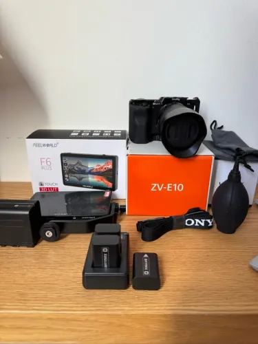 SONY ZV-E10 + RS4 MINI + ADICIONAIS MUITO BARATO!!!