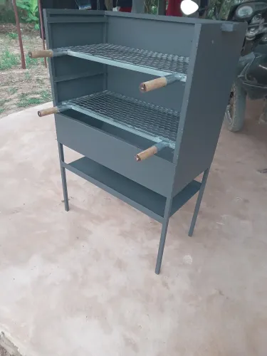 Churrasqueira para espetinho 