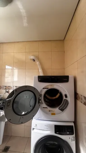 Secadora Electrolux 11kg Inverter Semi Nova ? Estado de Nova