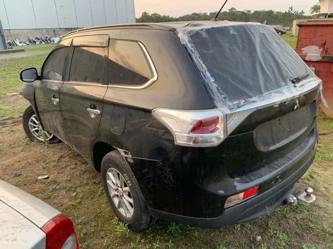 Sucata vender peças usadas Outlander gt 2014 