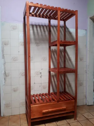 Armário de roupas