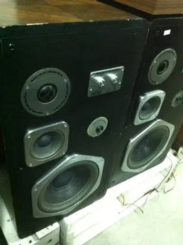 Caixas Marantz Model 900