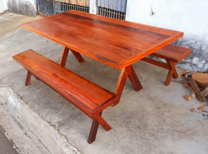 Mesa com bancos 200x90 madeira demolição