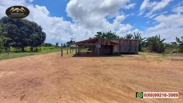 Sítio em boa Localização de Candeias do Jamari-RO