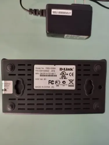 Switch D-link Des-1008a Fast-ethernet 8 Portas 10/100 Mbps