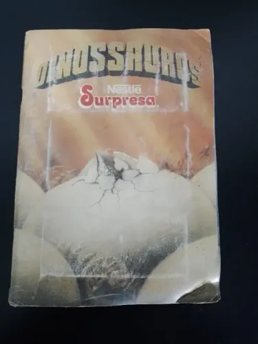 Dinossauros - Álbum de Figurinhas - Nestlé Chocolate Surpresa