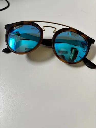 Ray- ban