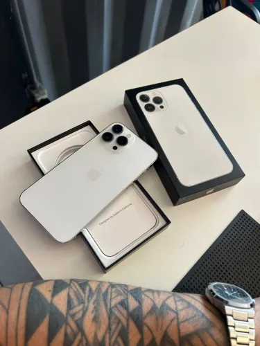 ? IPhone 13 Pro Max 128GB todo original ?