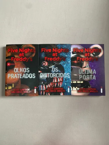 Five Nights at Freddy's, Olhos Prateados, Distorcidos e Última Porta.