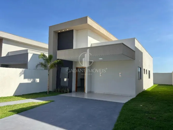 BELISSIMA CASA Á VENDA NO RESIDENCIAL SANTA CATARINA- SINOP MT
