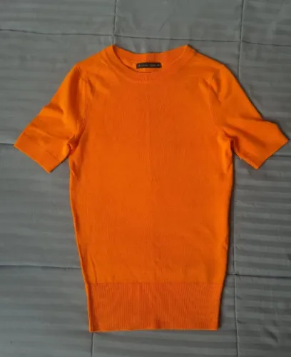 Blusinha de fio com strech <br>Tam PP<br>Nova<br><br>30,00