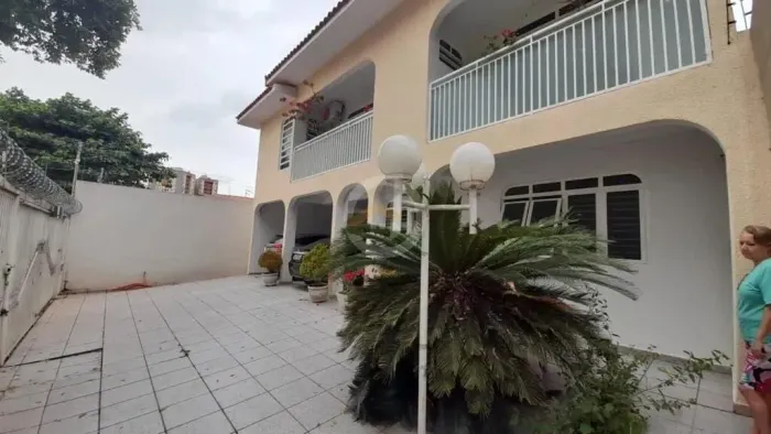Casa Sobrado com 4 quartos em Setor Leste Vila Nova, Goiânia/GO