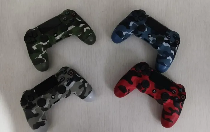 Controles PS4 Camuflados