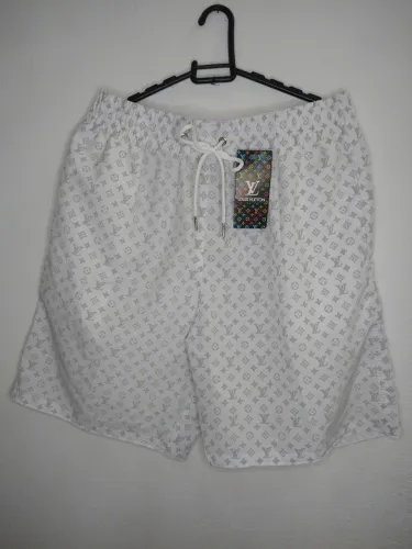 APROVEITE! Short de Praia Louis Vuitton Tam. GG