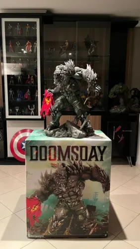 Doomsday Sideshow Maquette! Exclusivo! Perfeito!