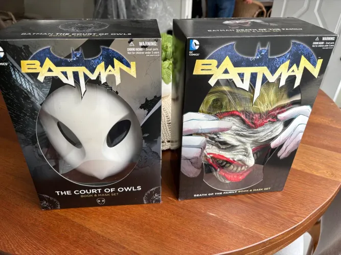Combo Batman: Livro Morte da Família e Livro The Court Of Owls + Máscaras