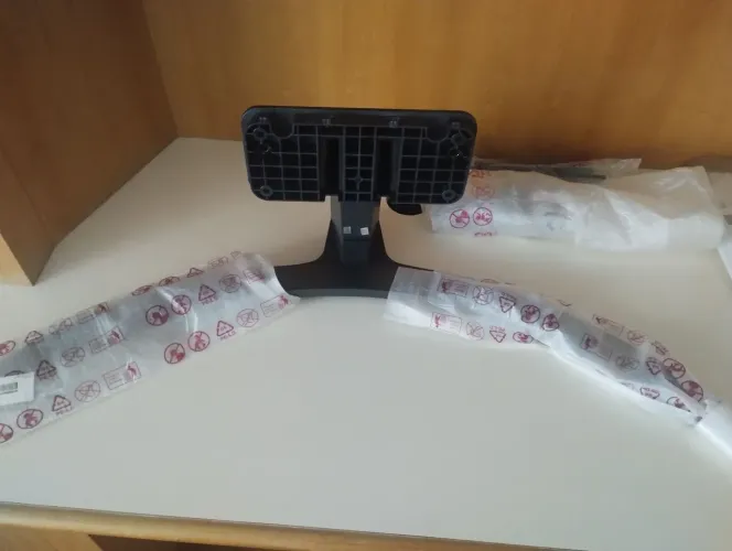 Base pedestal para TV com coluna de base