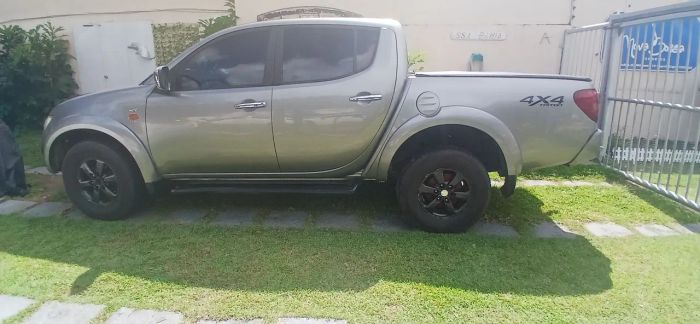 Imagem de Vendo Triton Blindada 