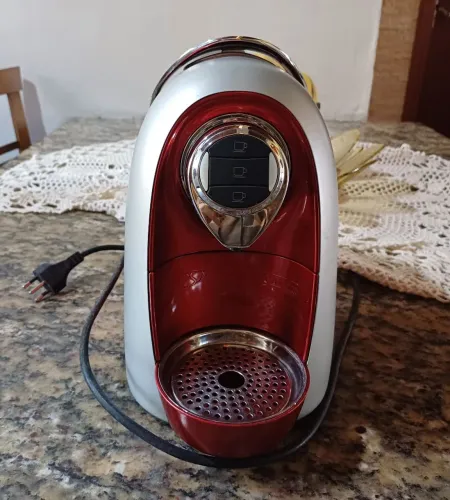 Máquina de café Três Corações Modo S04 usada