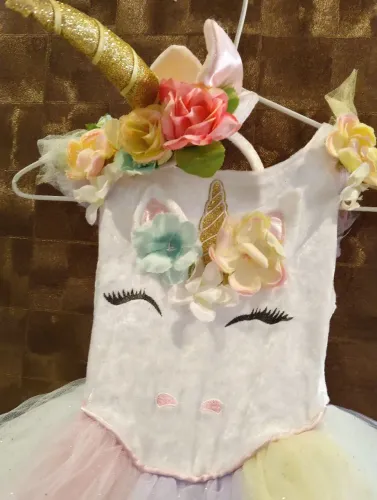 Vestido Unicórnio / Fantasia - 3 anos