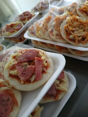 Mini pizzas deliciosas para sua festa!