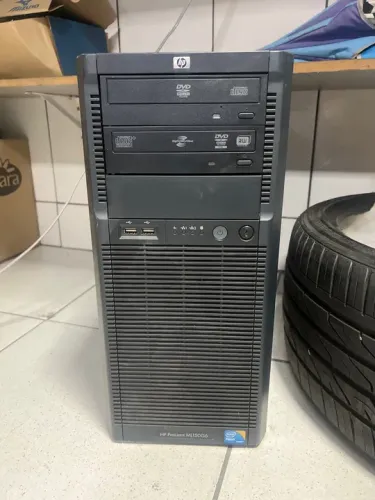 Servidor HP ProLiant ML1500 G6