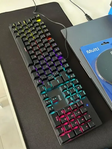 Teclado Mecânico preto switch Azul